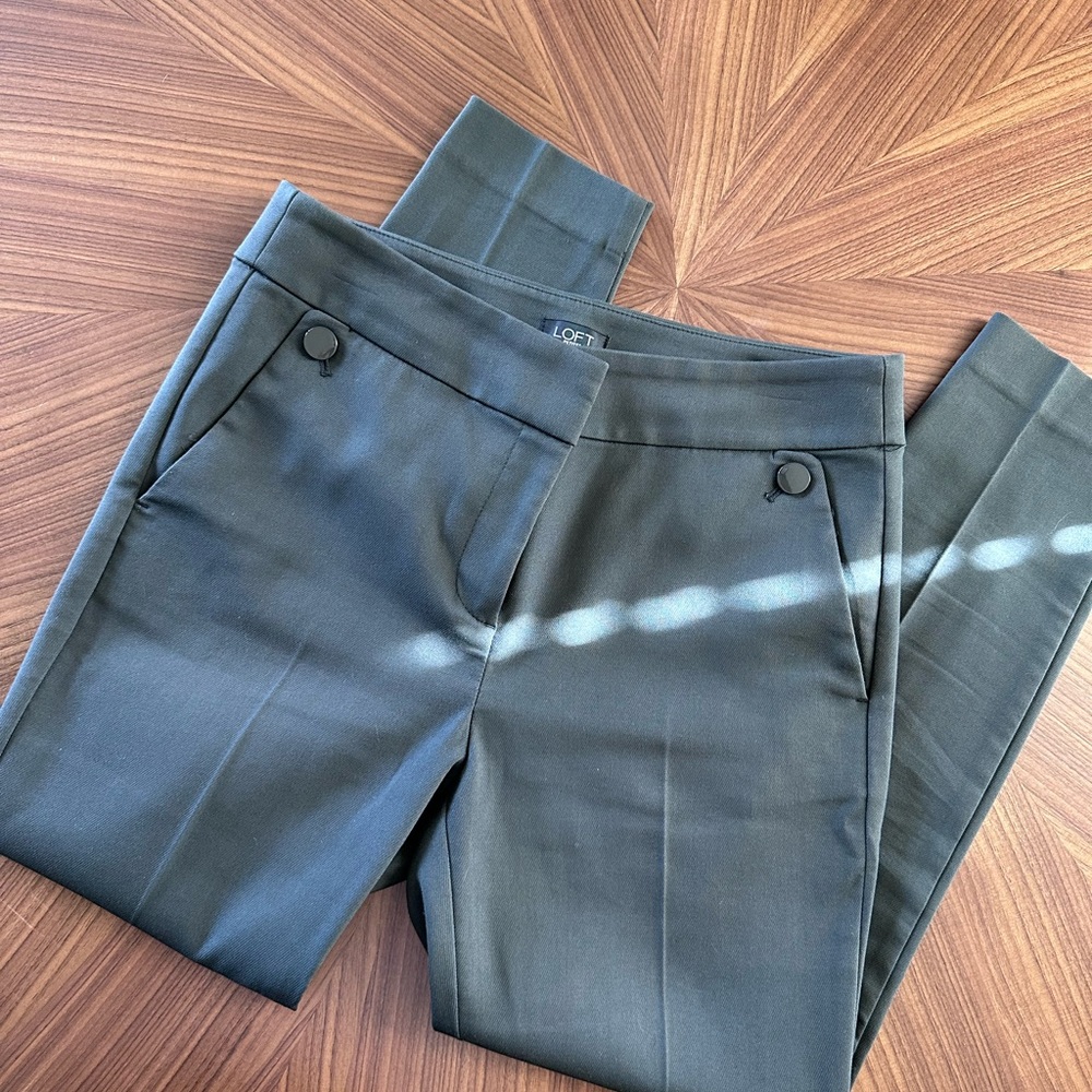 Loft. Size 6P Grey slacks. Ankle length.